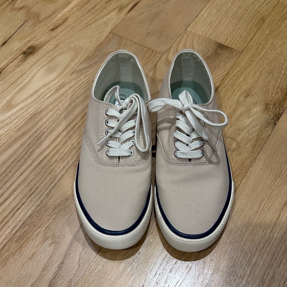 Sperry Men's Beige Canvas Sneakers with Navy Accent